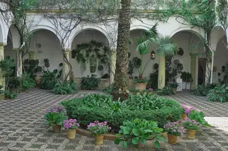 迎賓庭院