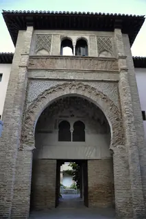 炭市旅舍