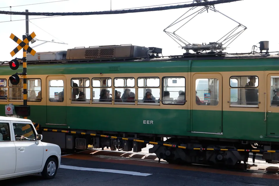 鎌倉高校前平交道