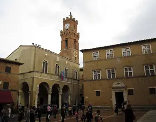 Piazza Pio II