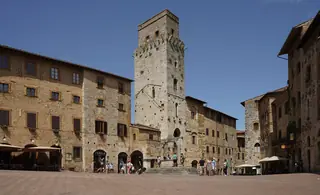 Piazza della Cisterna